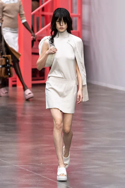 Look 20